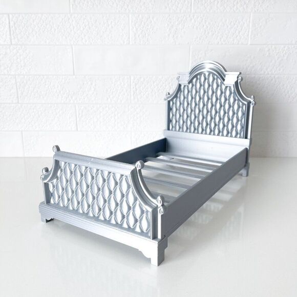 Silver Tufted Miniature Chesterfield Bed Queen Size 1:6 Scale Barbie Dollhouse - Picture 2 of 6